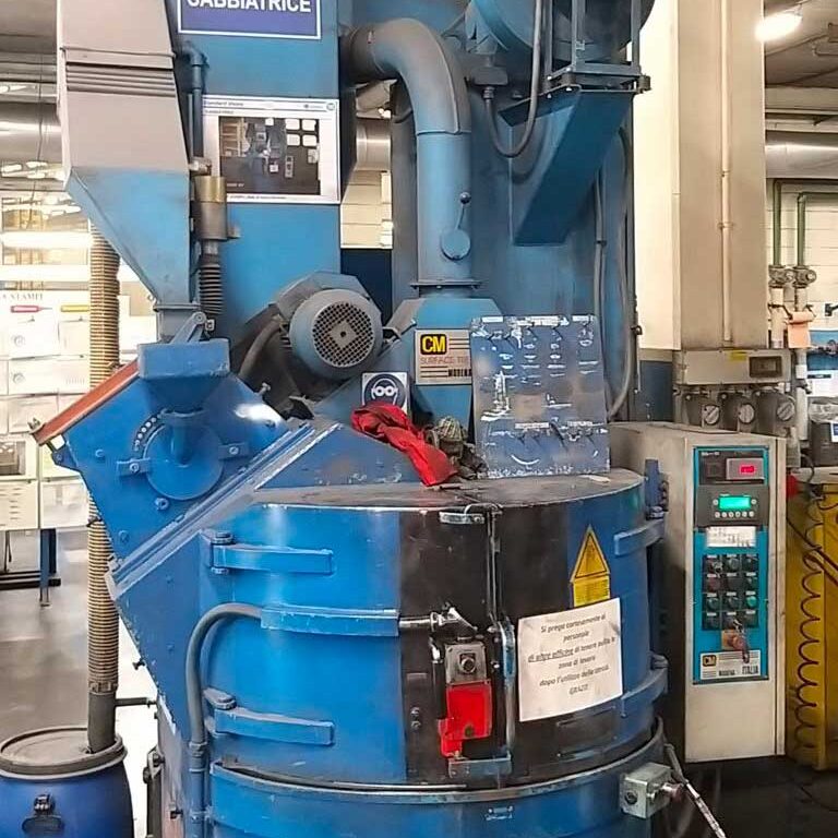 Granigliatrice a turbina CM T10 prima del revamping