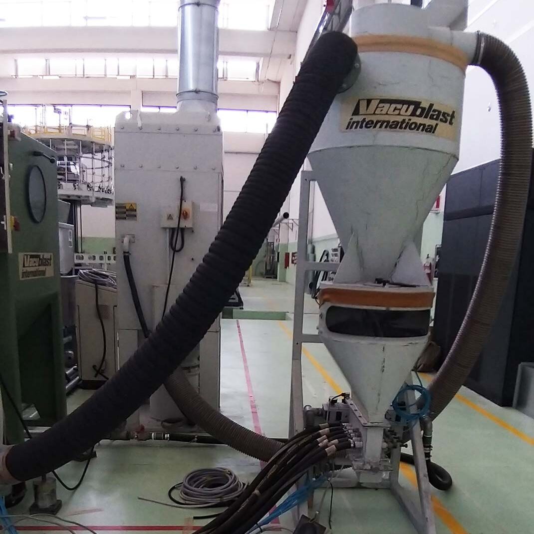 Sabbiatrice Vacublast 12459 prima del revamping